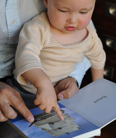 baby reads